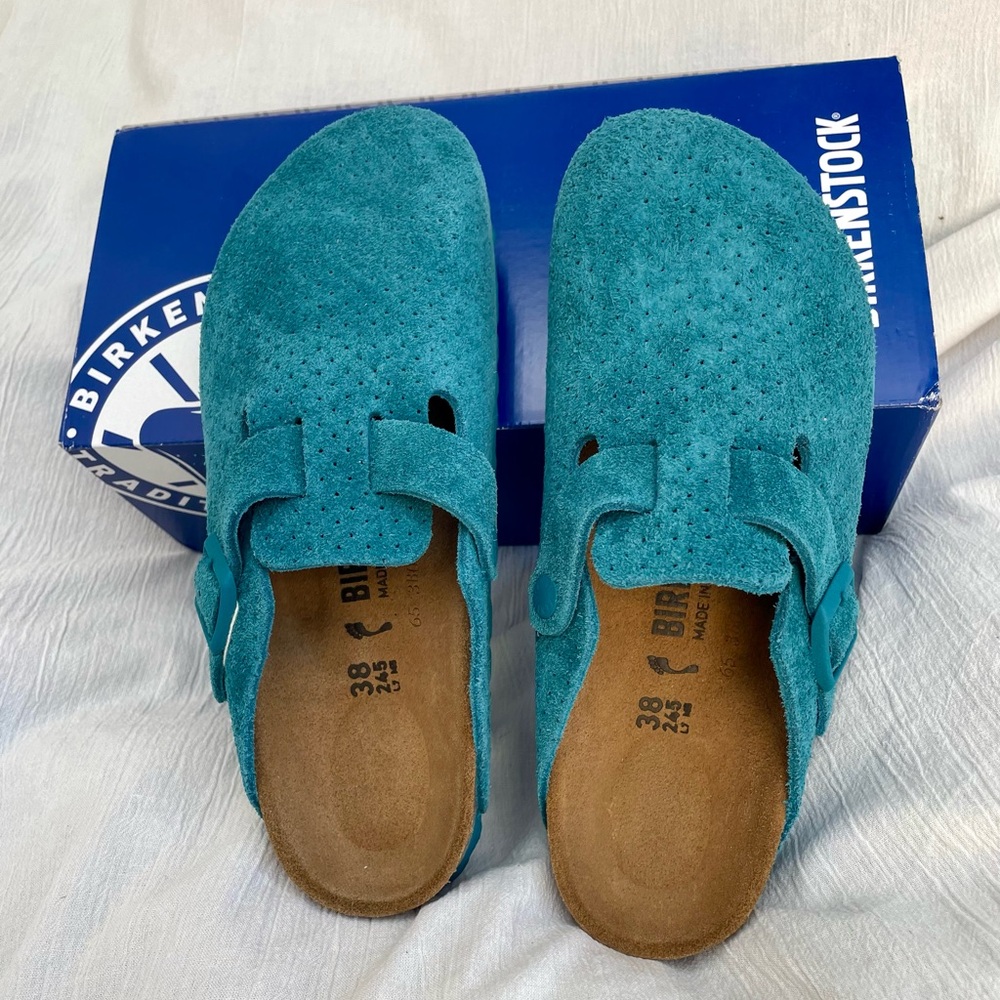 Birkenstock embossed dots deep turquoise suede clogs. 38 Narrow